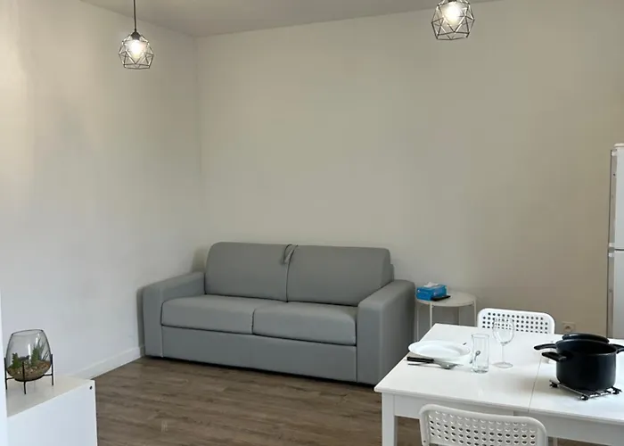 Superbe Meuble Avec Parking