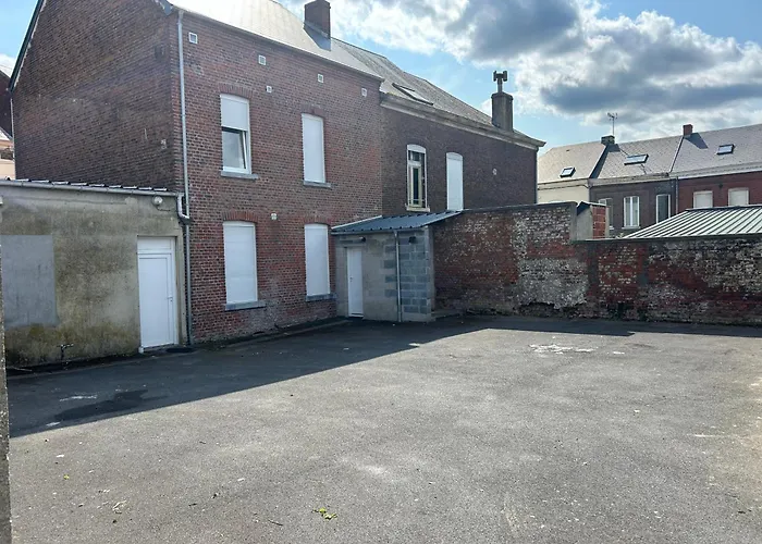 Superbe Meuble Avec Parking Apartment